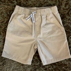 Nautica boys khaki shorts, never worn 3T